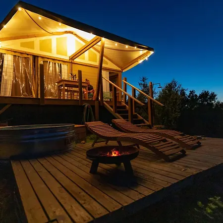 Luxury tent Glamping Stregaia